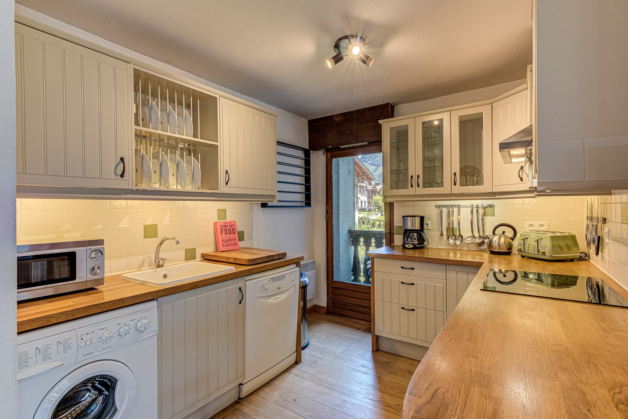 Aparment-Chamouny-Alpes-Travel-WEB-16