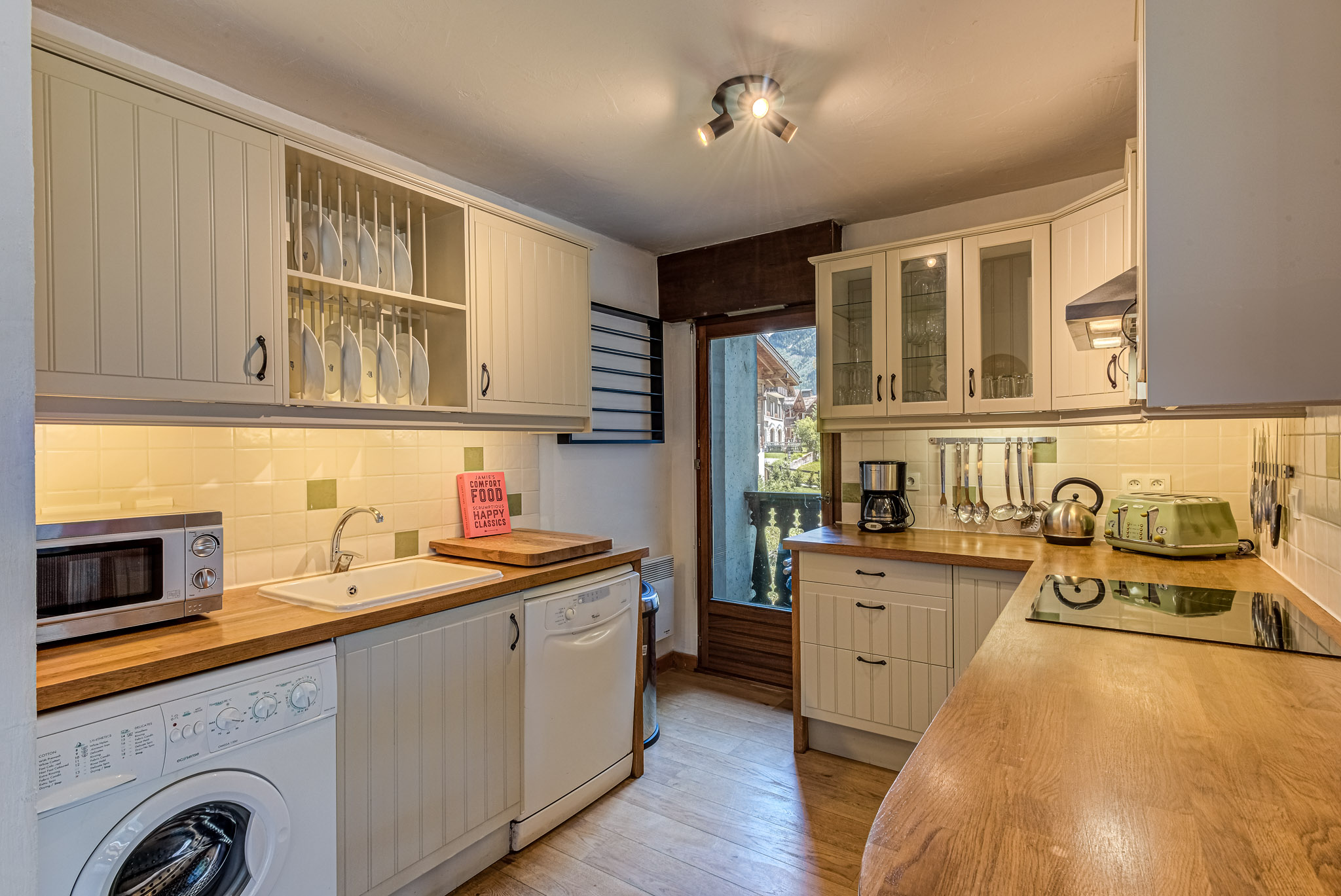 Aparment-Chamouny-Alpes-Travel-WEB-17