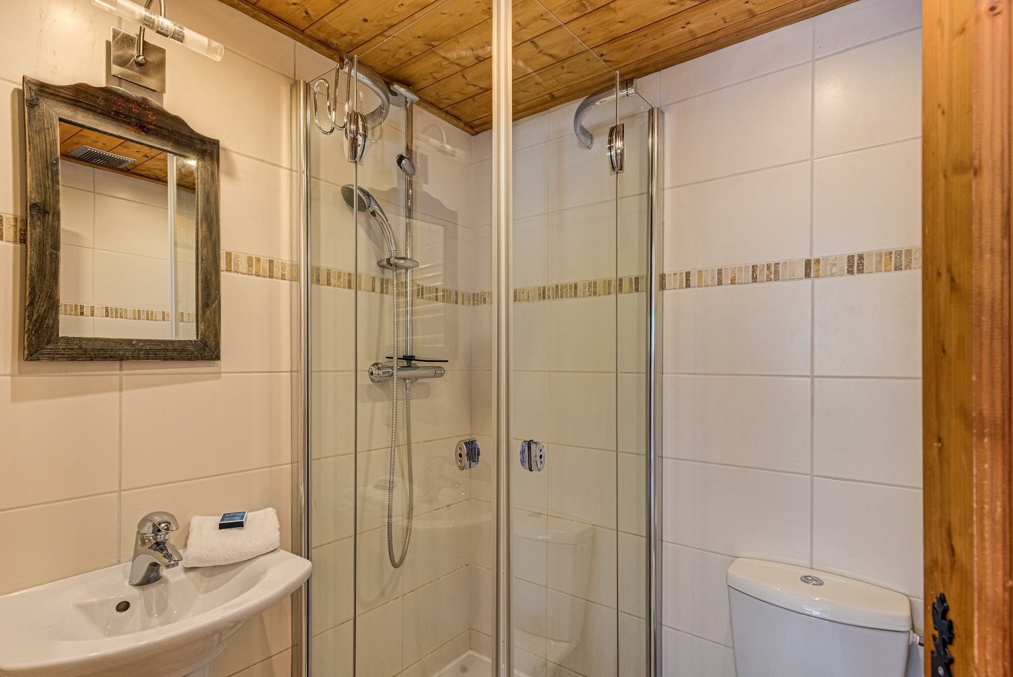 Aparment-Chamouny-Alpes-Travel-WEB-24