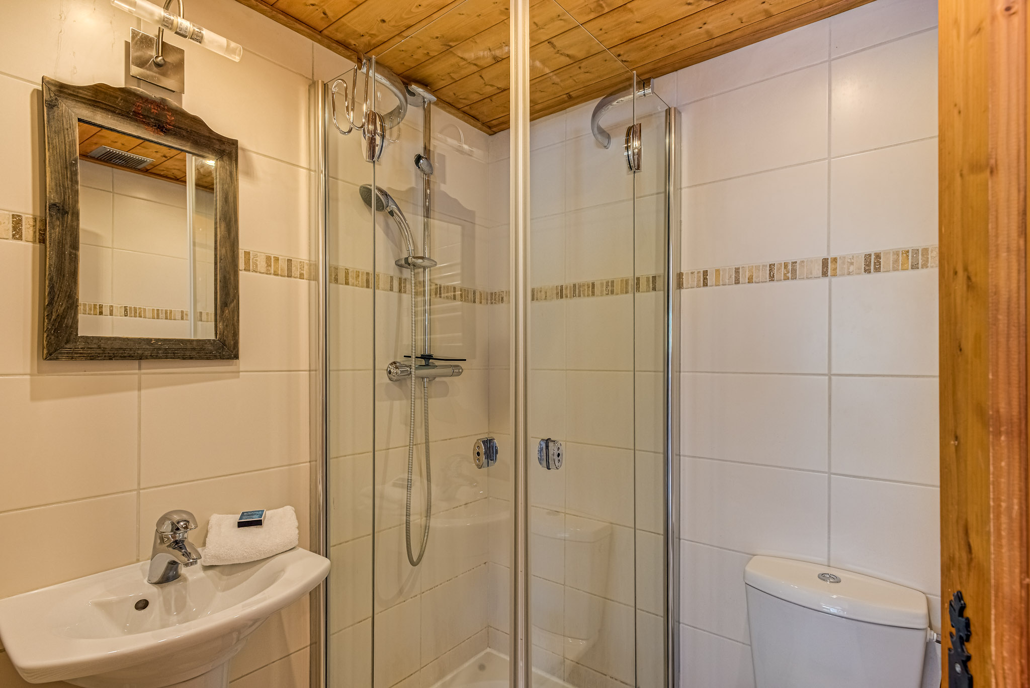 Aparment-Chamouny-Alpes-Travel-WEB-25