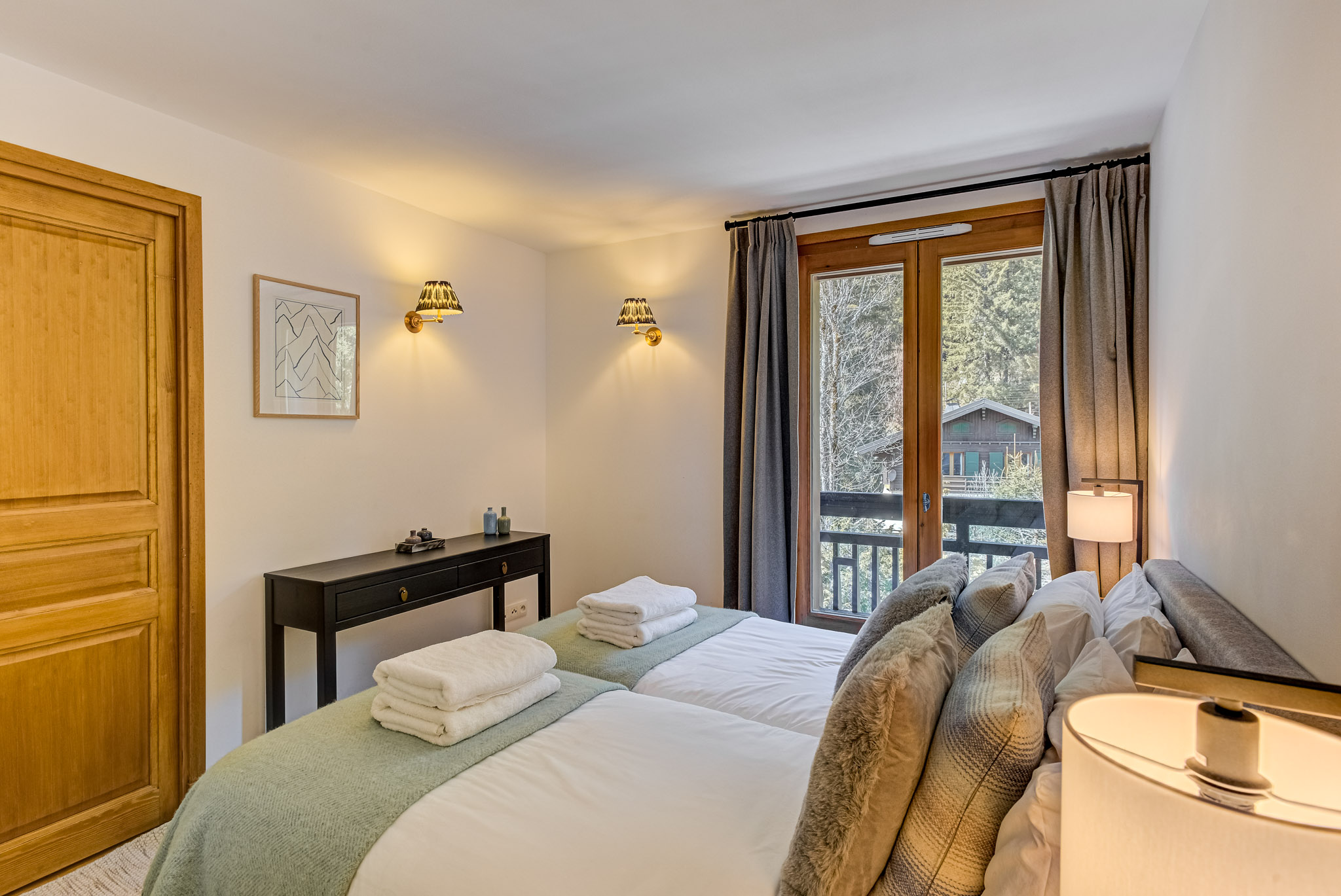 Apartment-Deuxieme-Alpes-Travel-April-2025-WEB-16