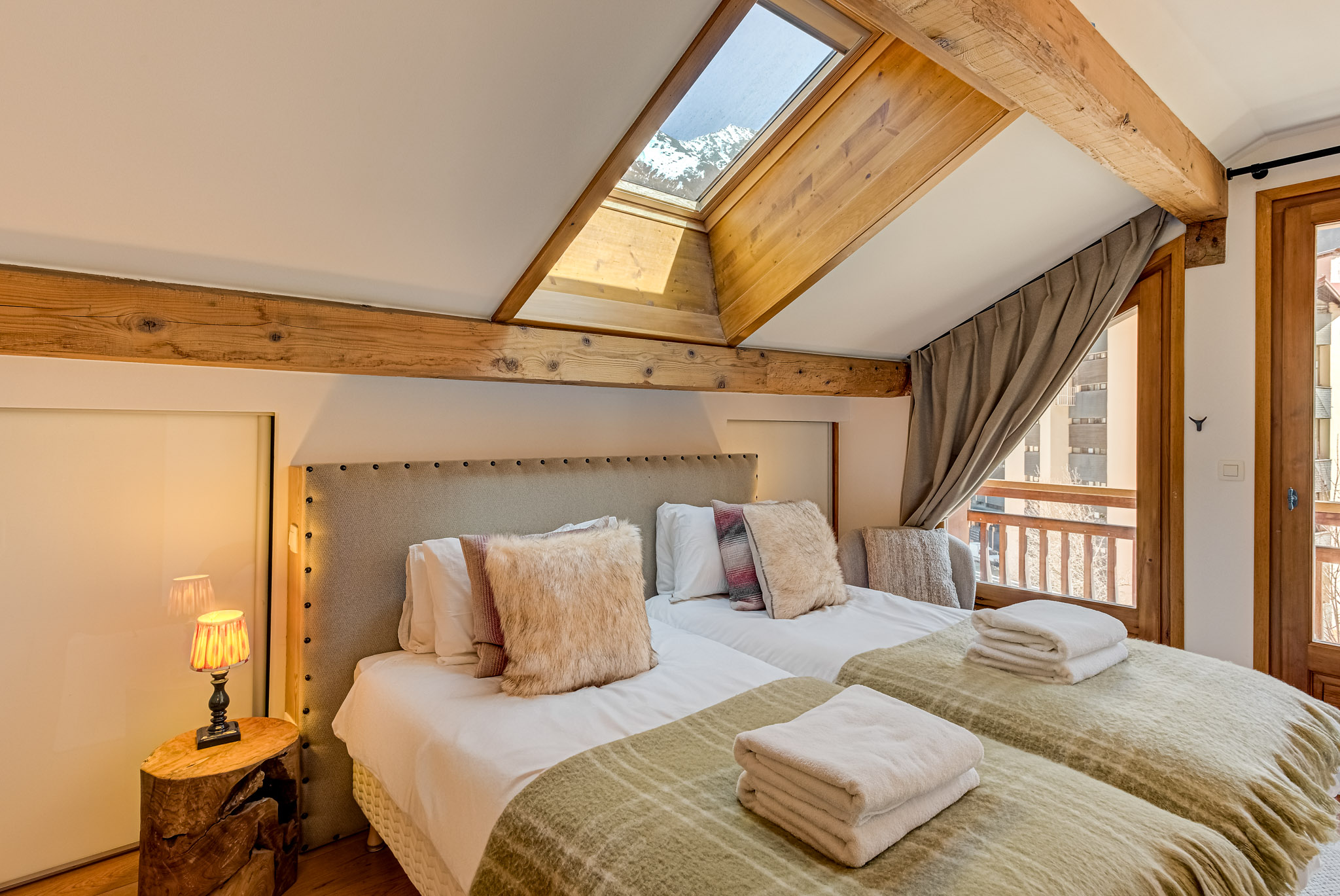 Apartment-Deuxieme-Alpes-Travel-April-2025-WEB-22