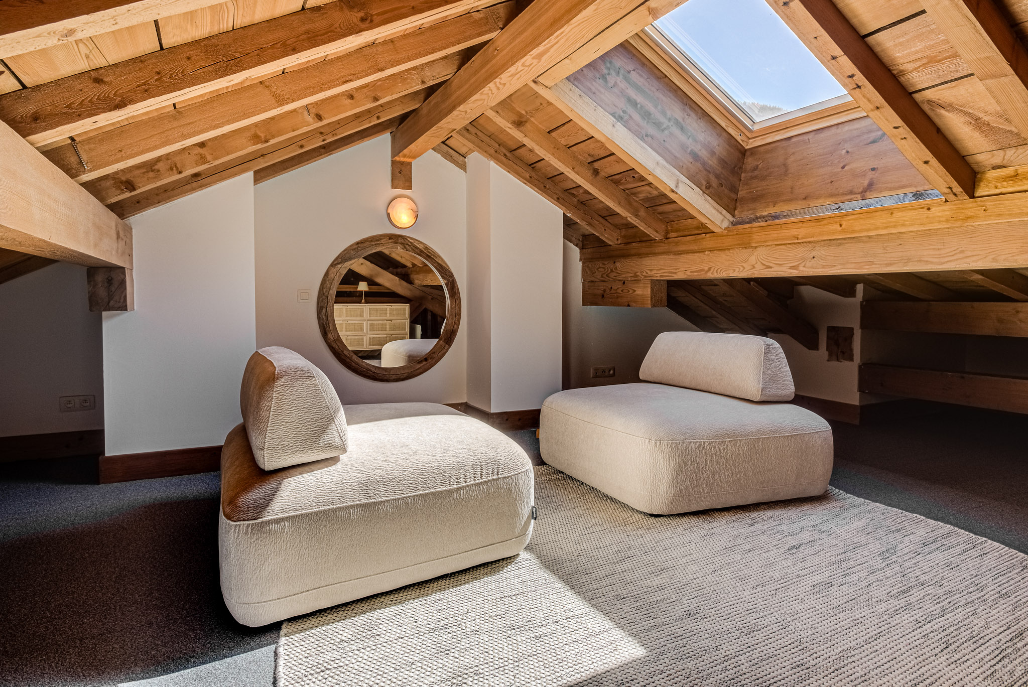 Apartment-Deuxieme-Alpes-Travel-April-2025-WEB-31