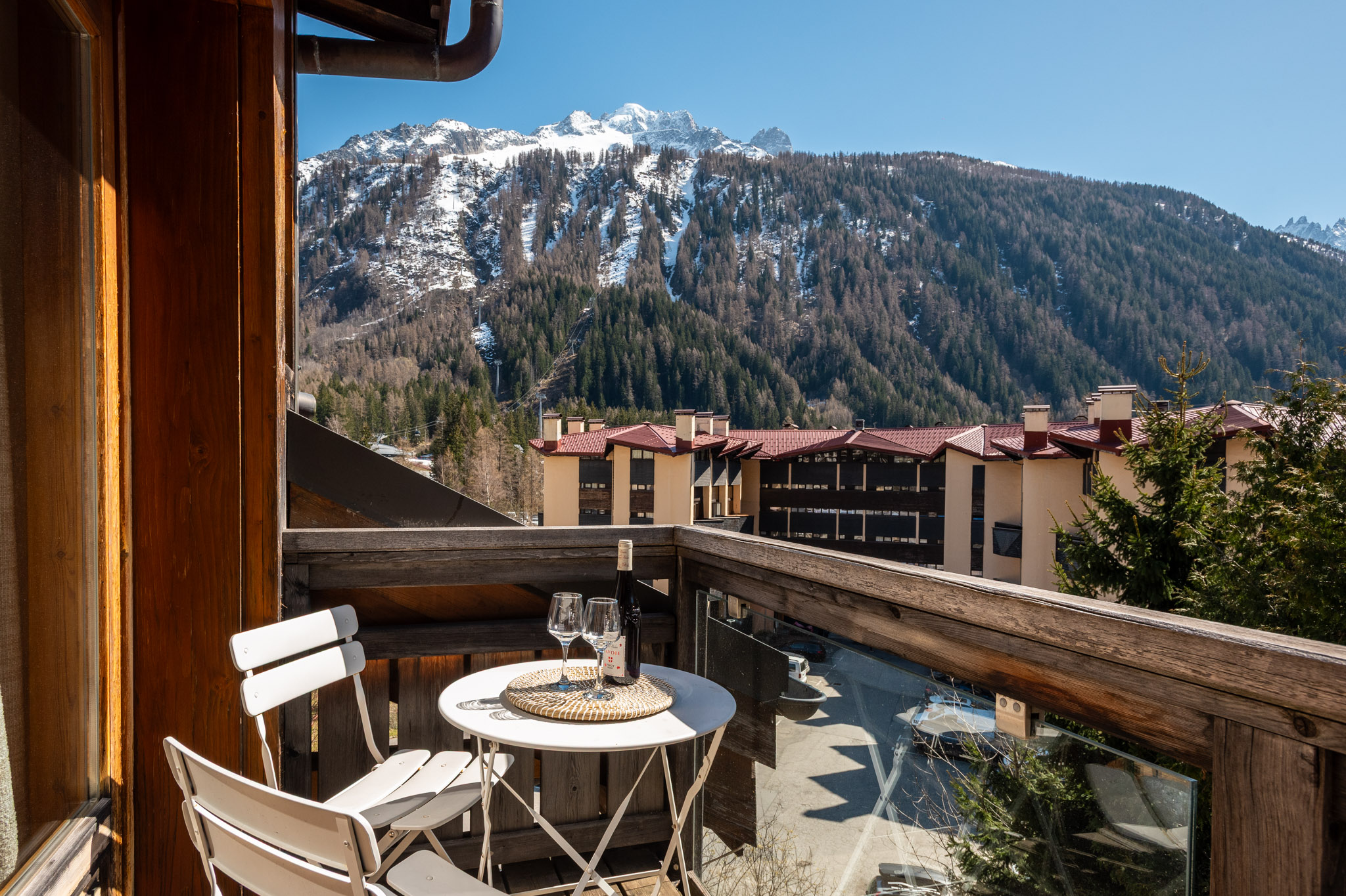 Apartment-Deuxieme-Alpes-Travel-April-2025-WEB-54