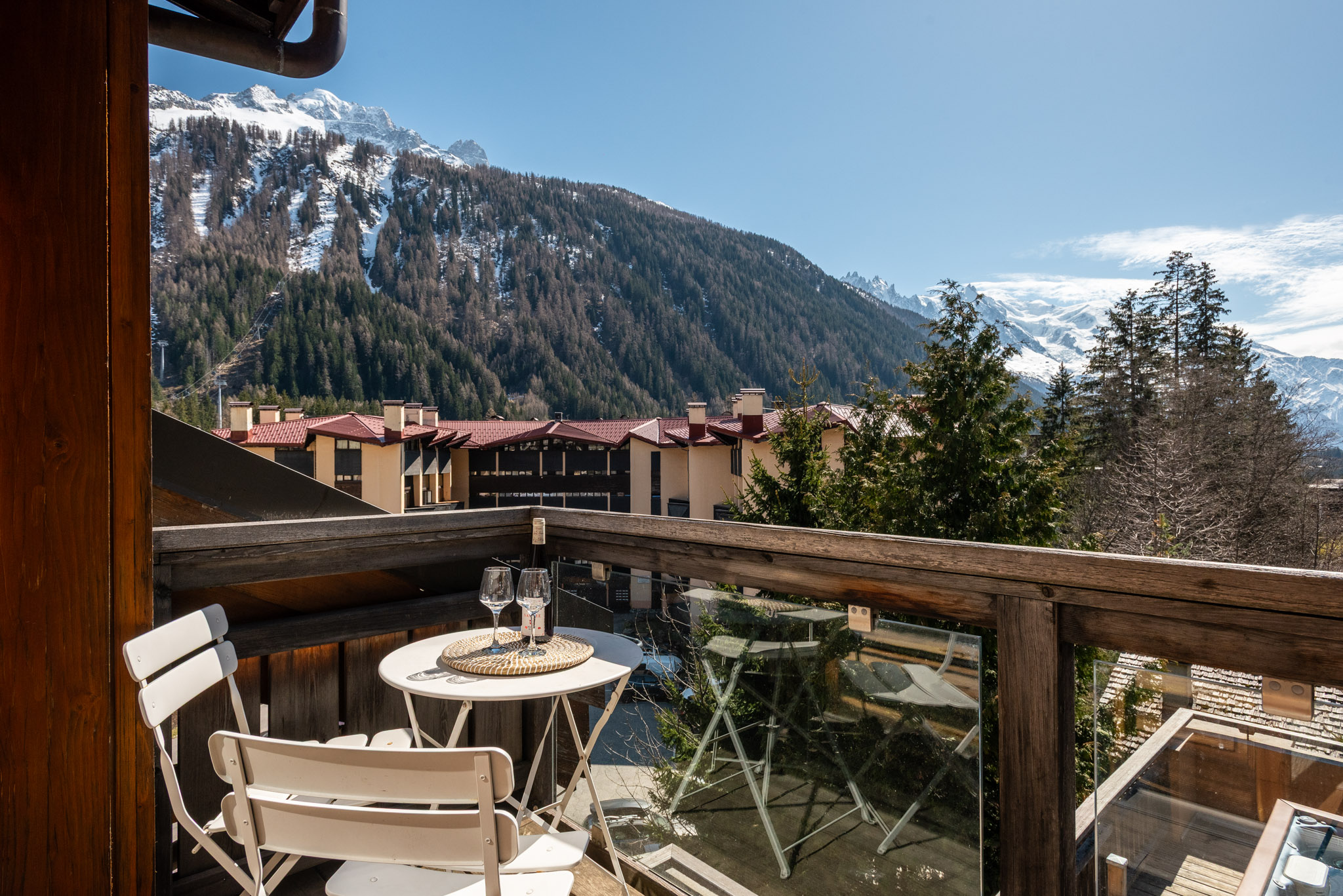 Apartment-Deuxieme-Alpes-Travel-April-2025-WEB-58