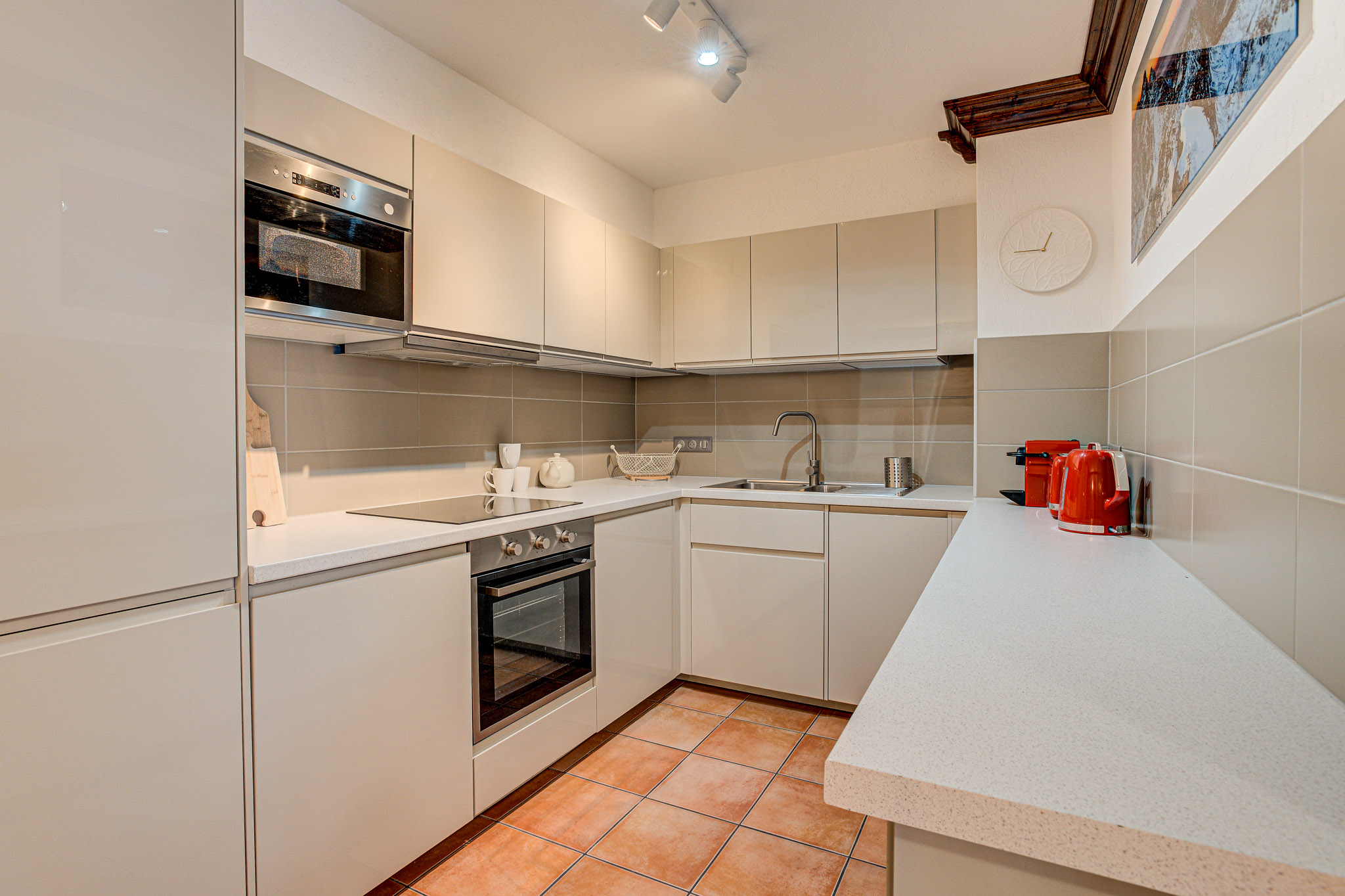 Apartment-Kitson-Alpes-Travel-40