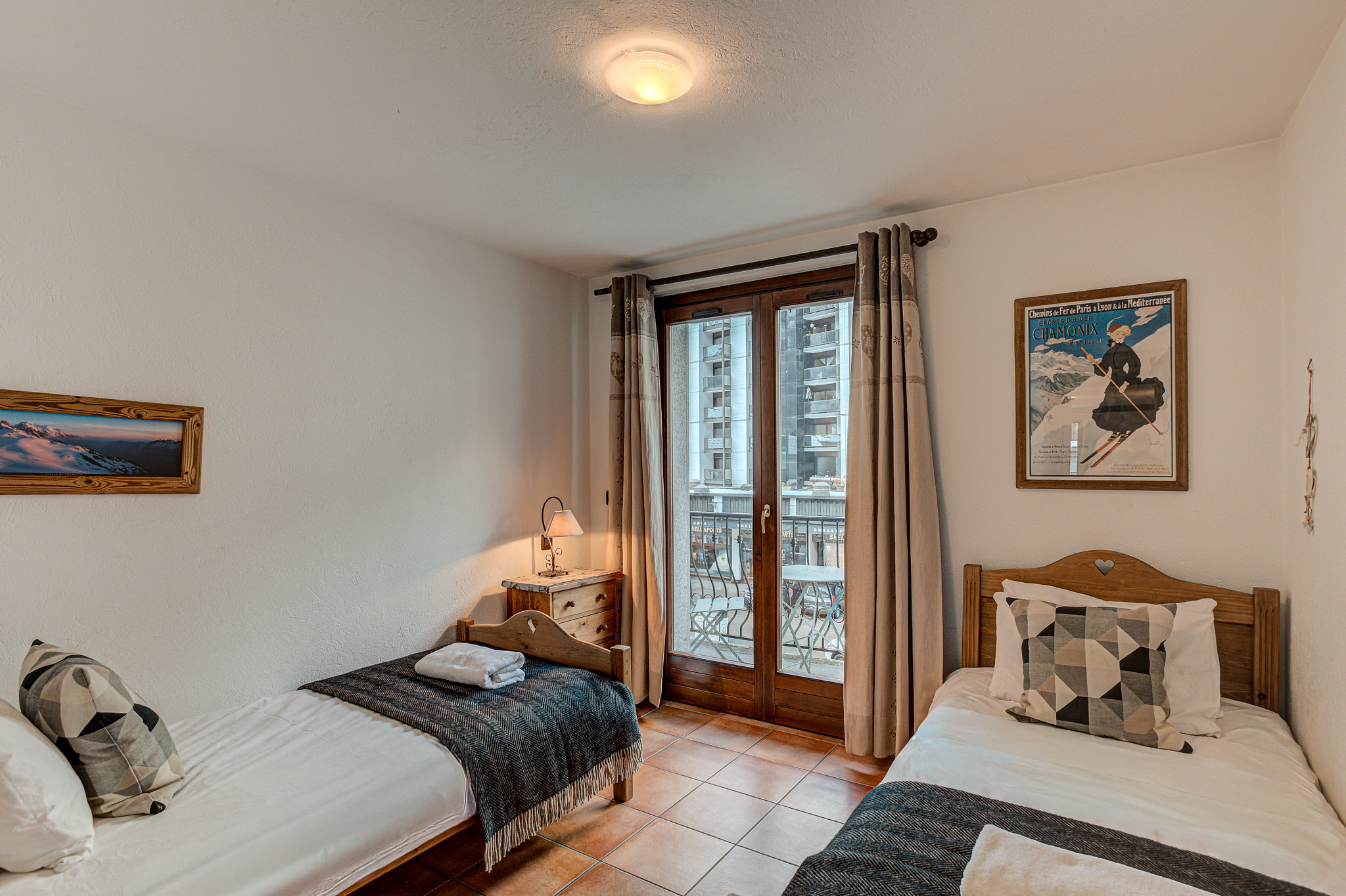 Apartment-Kitson-Alpes-Travel-49