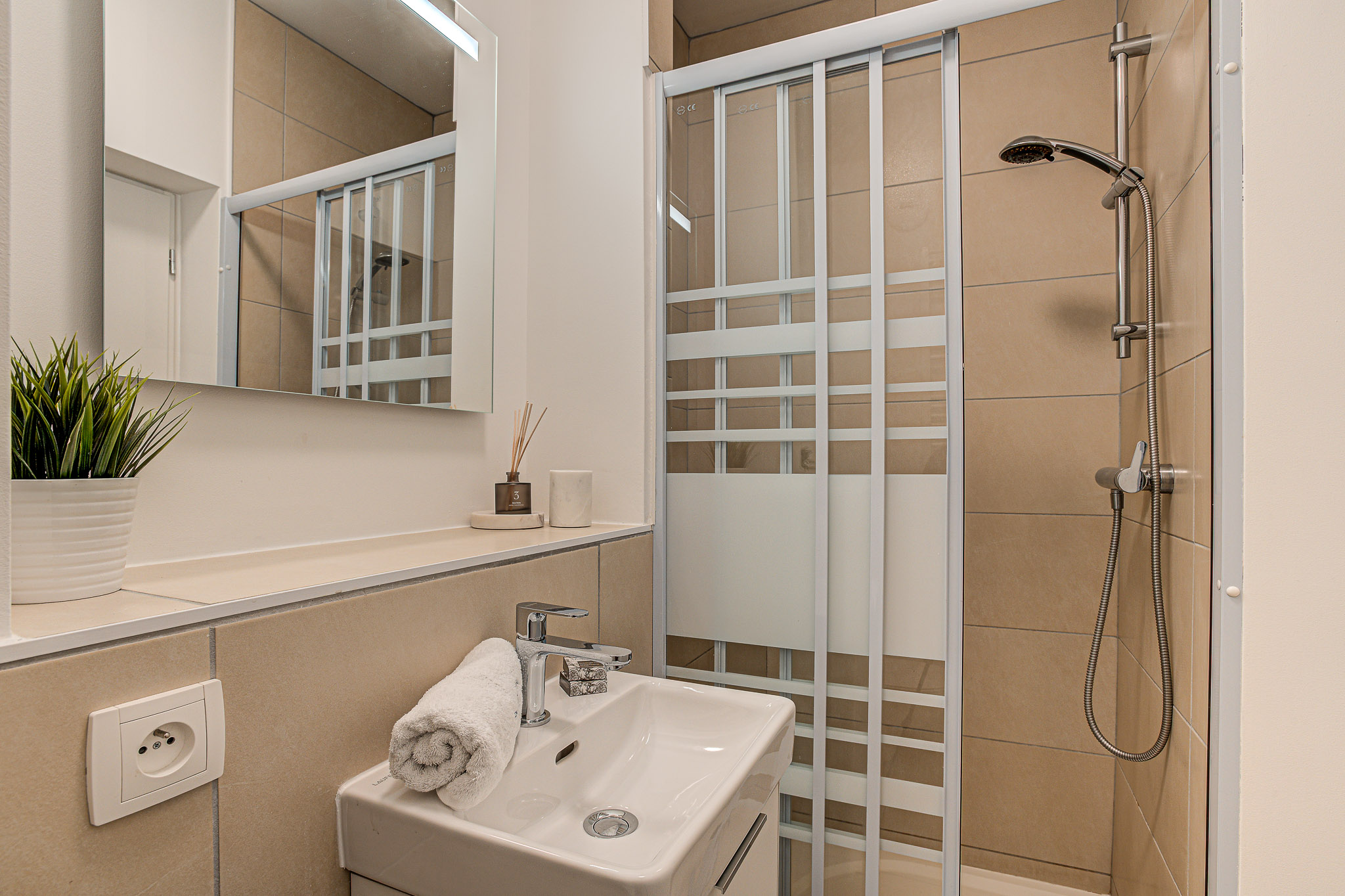 Roseraie-Alpes-travel-Chamonix-21