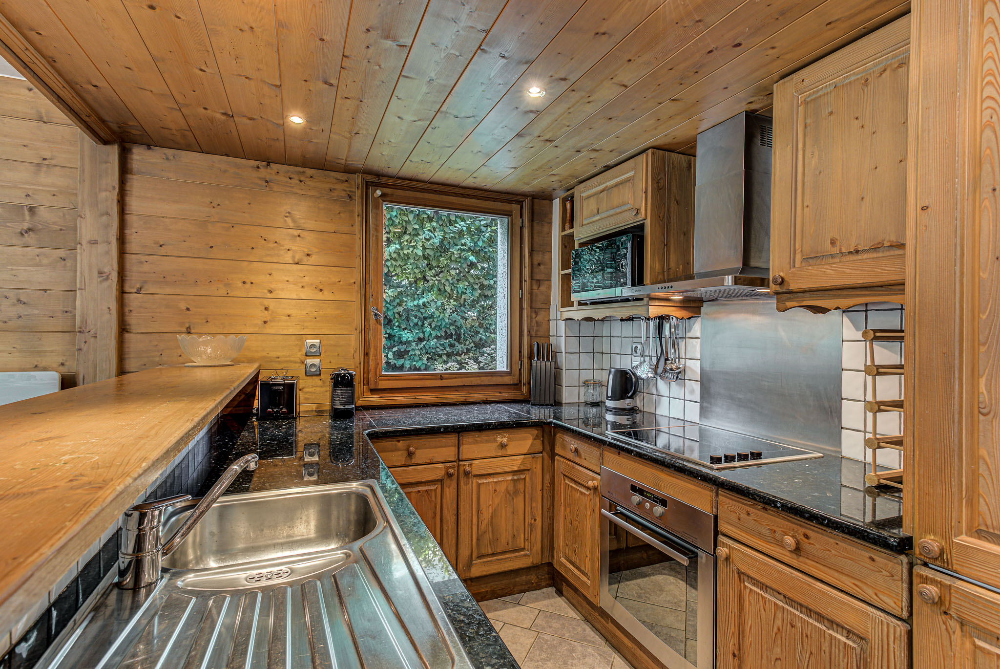 Apartment-Villa-Vallet-2-Chamonix-Centre-Alpes-Travel-03