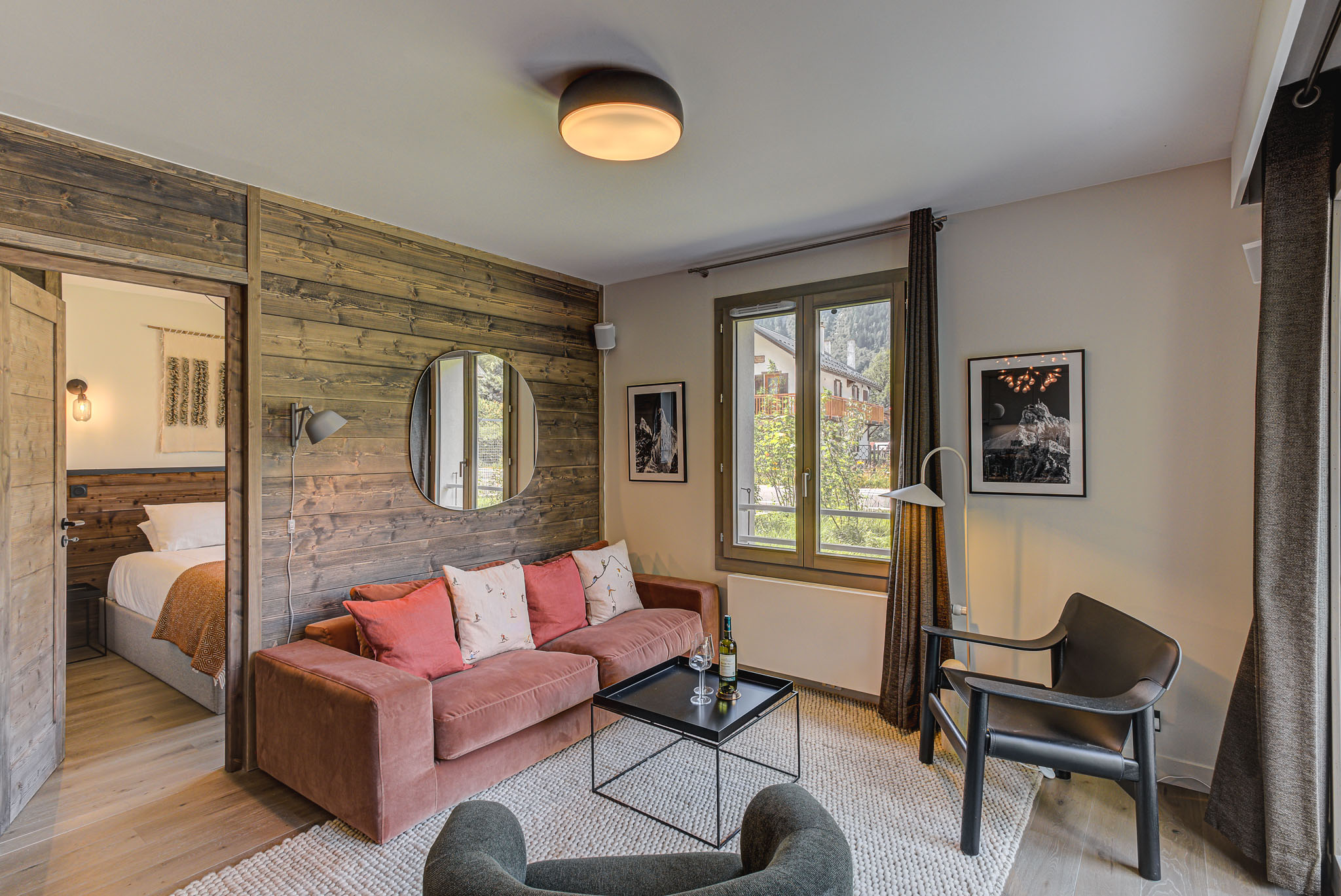 White-Pearl-A05-Alpes-Travel-Chamonix-Centre-14