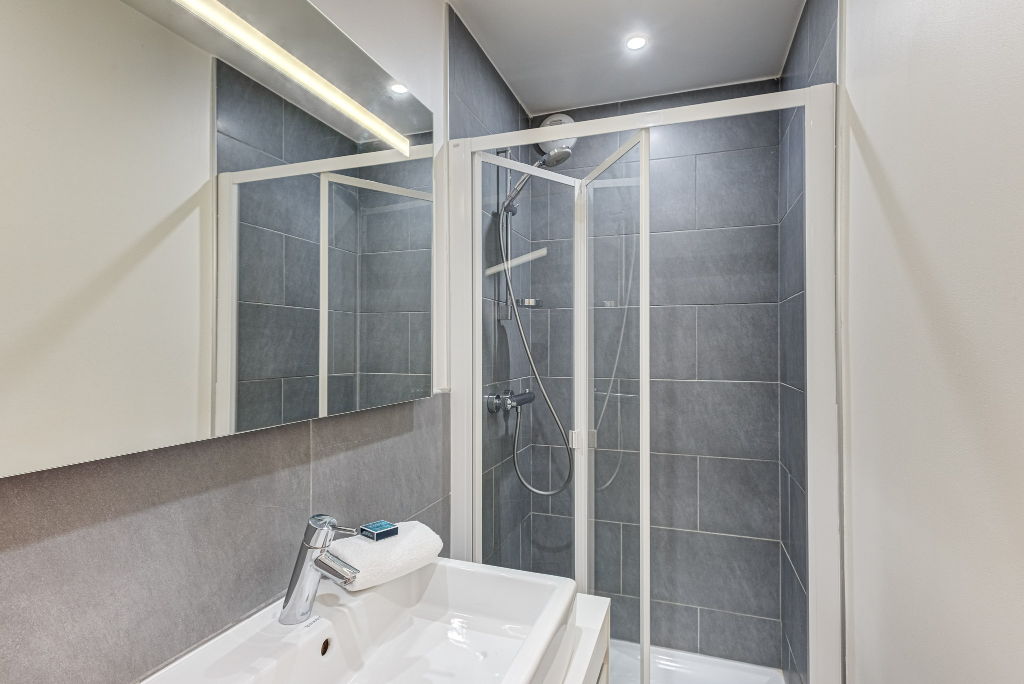 Apartment-Demi-Alpes-Trave-Full-Res-067