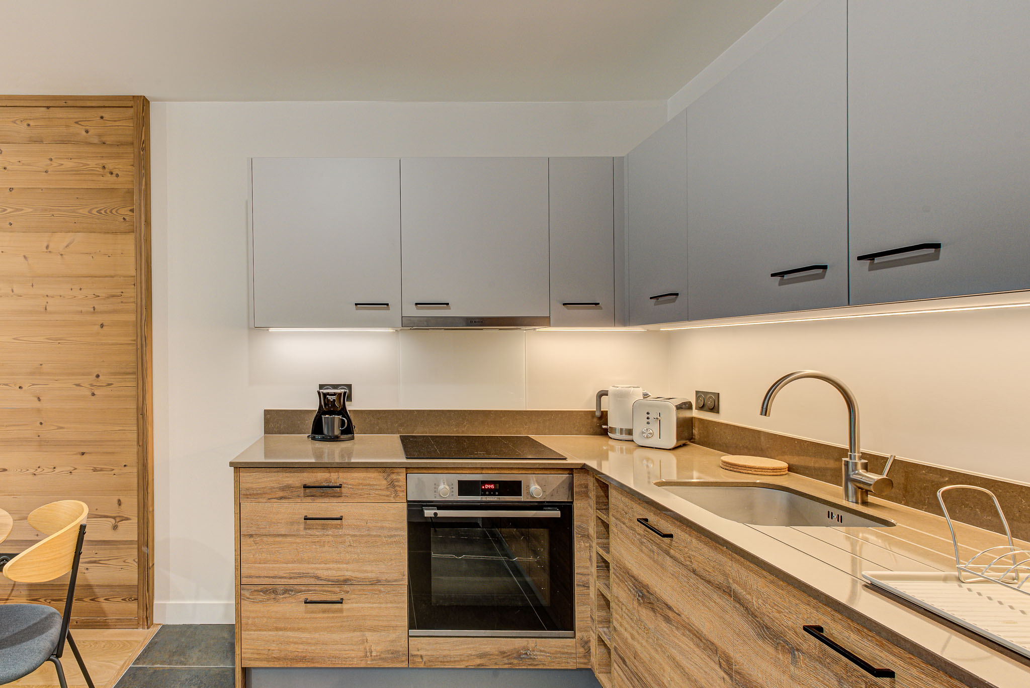 White-Peral-A03-Alpes-Travel-Chamonix-07