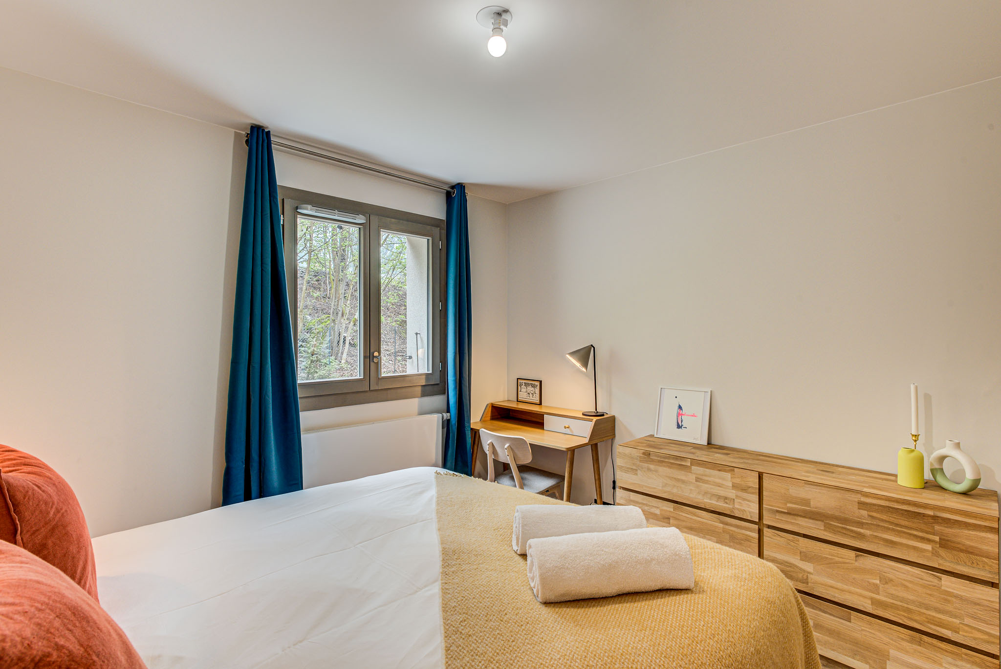 White-Peral-A03-Alpes-Travel-Chamonix-25