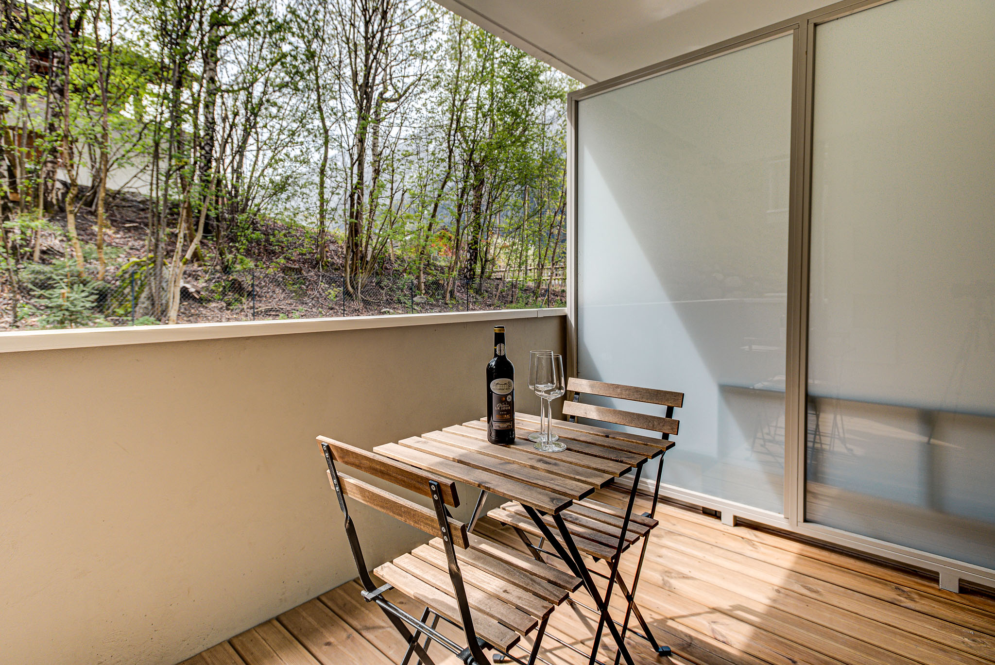 White-Peral-A03-Alpes-Travel-Chamonix-5