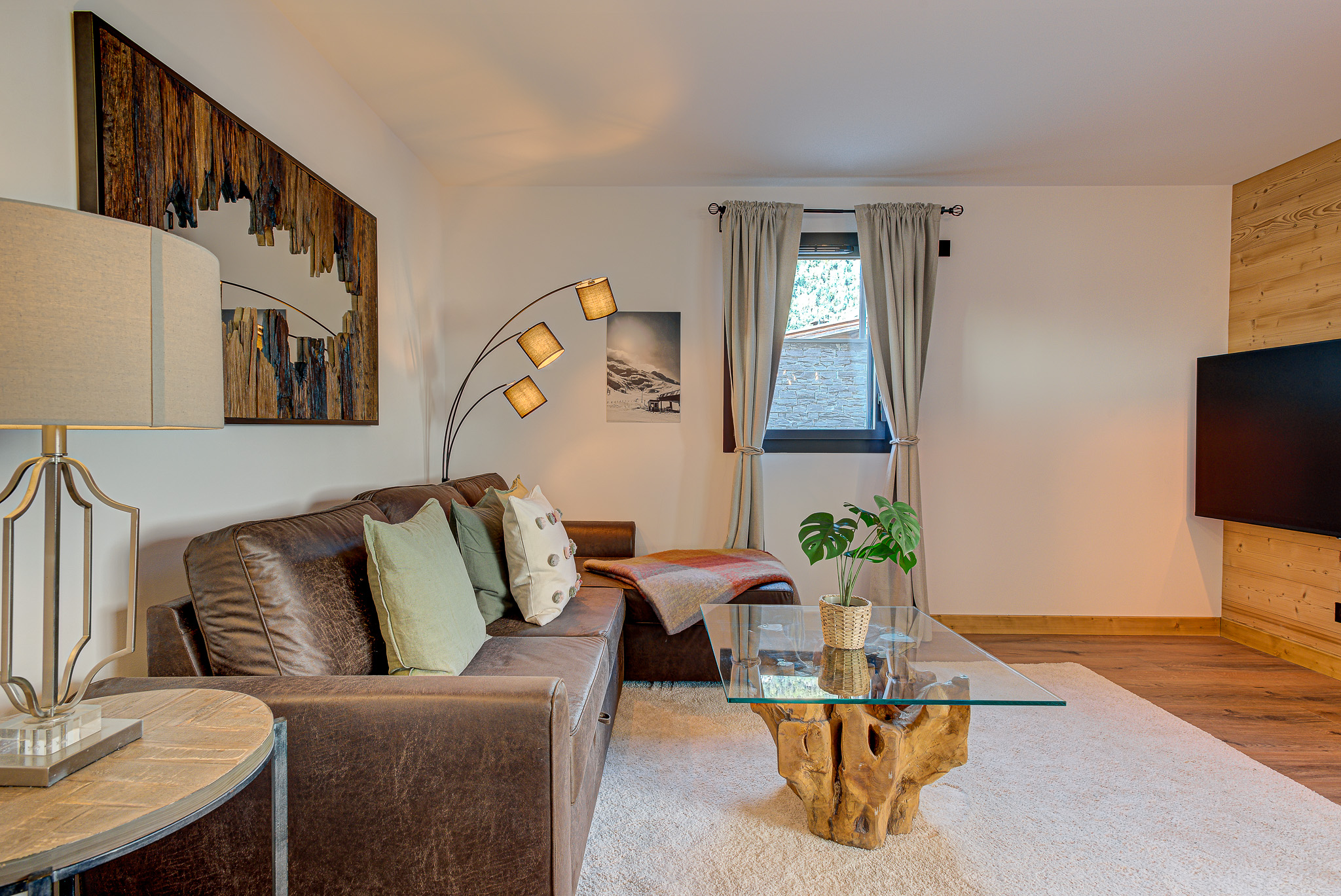 Apartment-des-Alpages-Alpes-Travel-Les-Houches-sleeps-6-10