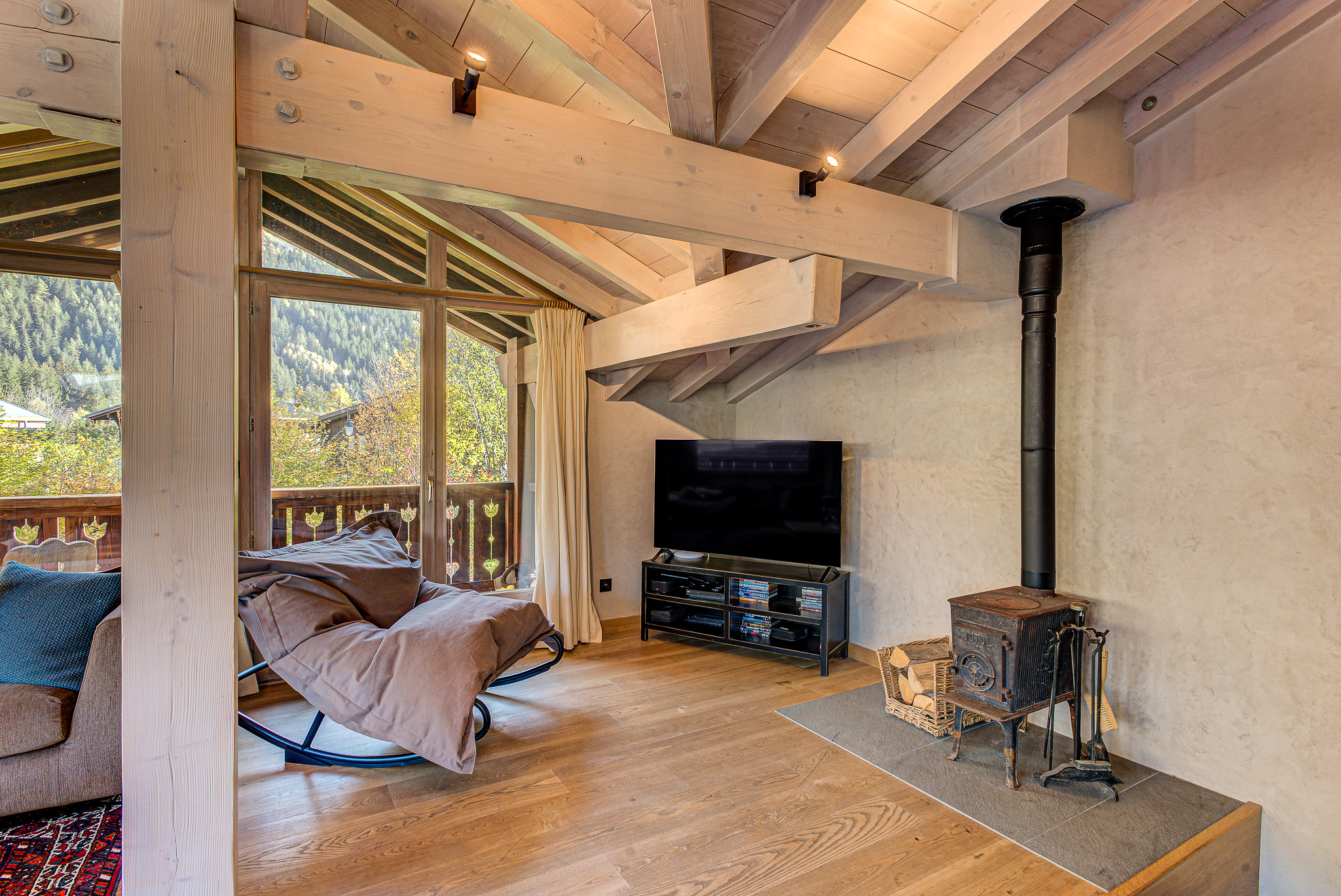 Chalet-Kaiya-Alpes-Travel-Chamonix-Les-Praz-45