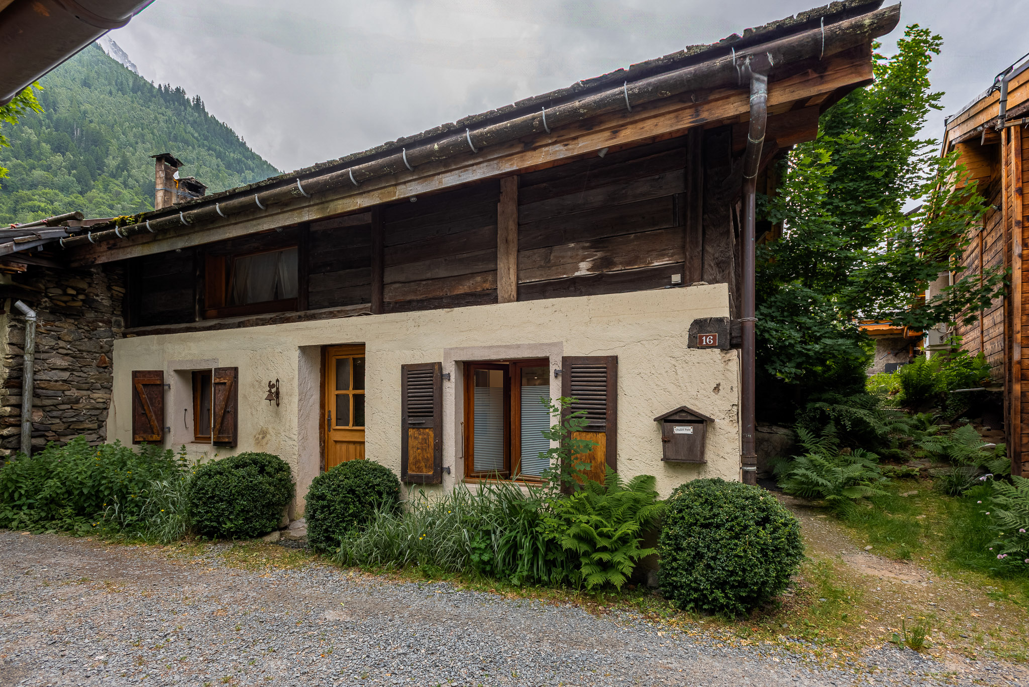 Chalet-Pele-Alpes-Travel-06