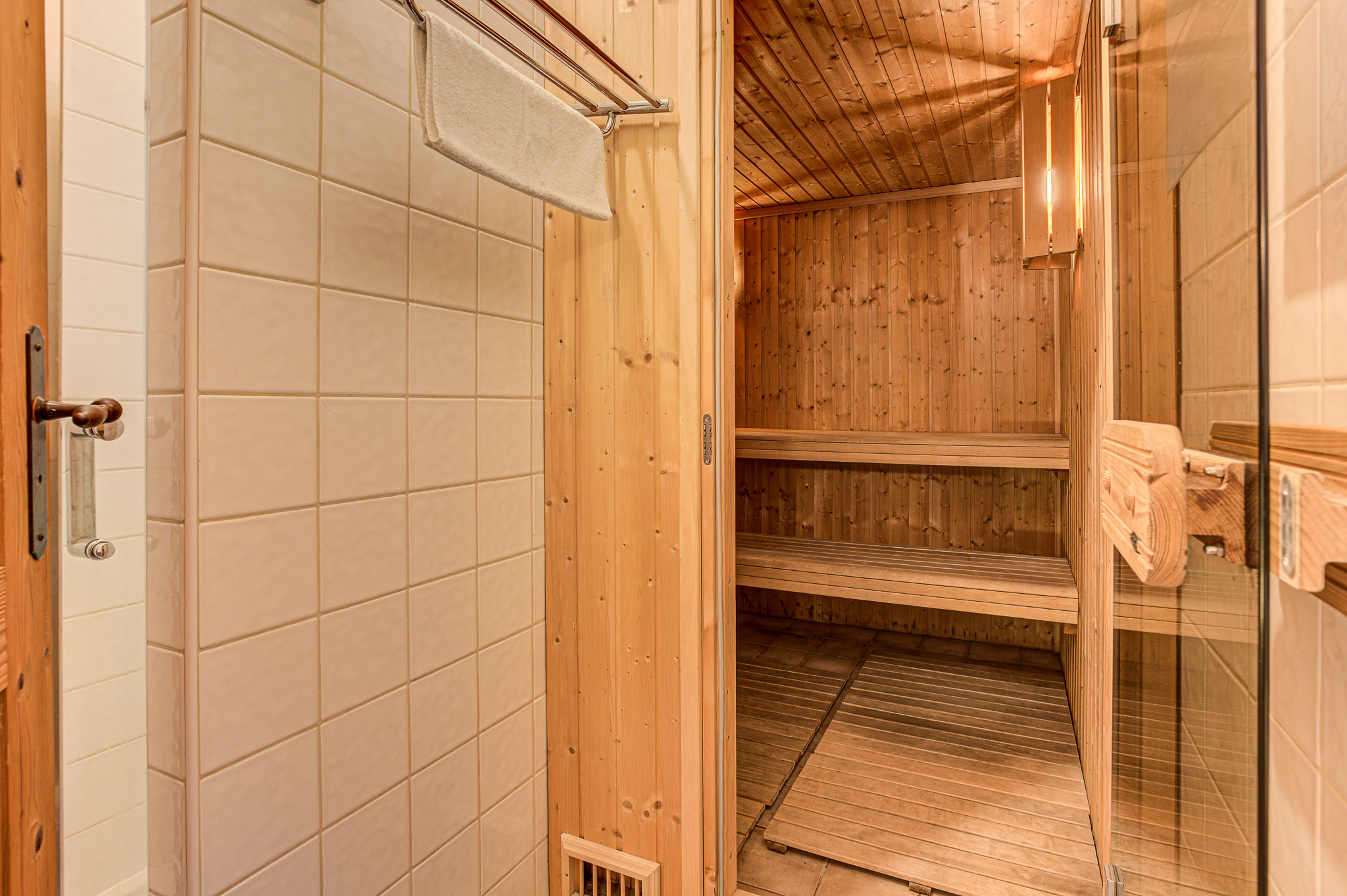 Chalet-Pele-Alpes-Travel-36