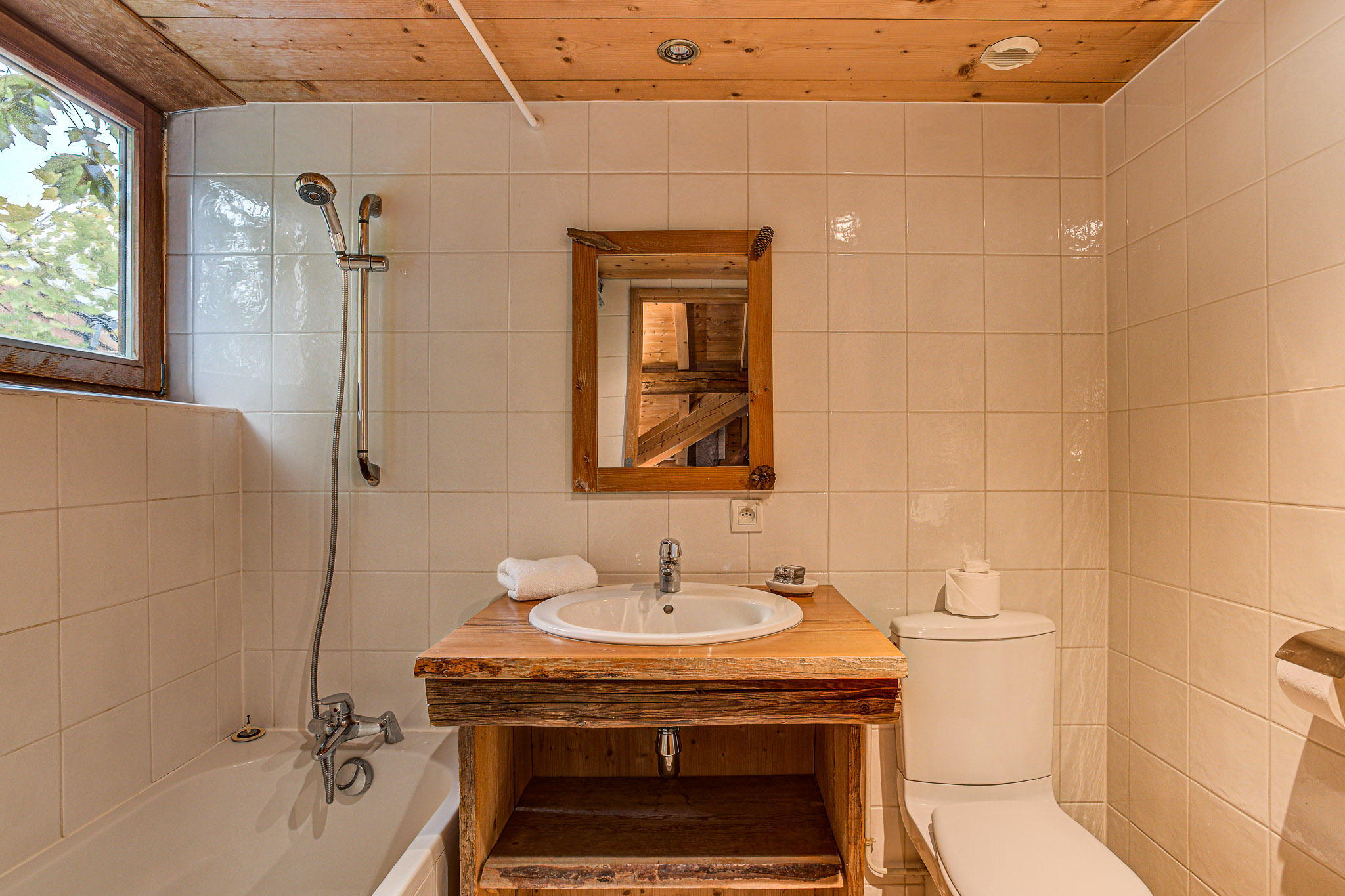 Chalet-Pele-Alpes-Travel-58