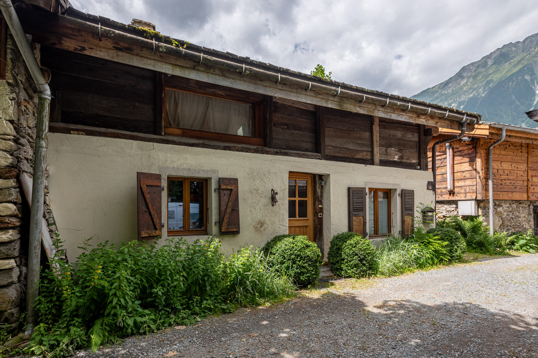 Chalet-Pele-Sale-photos-WEB-13