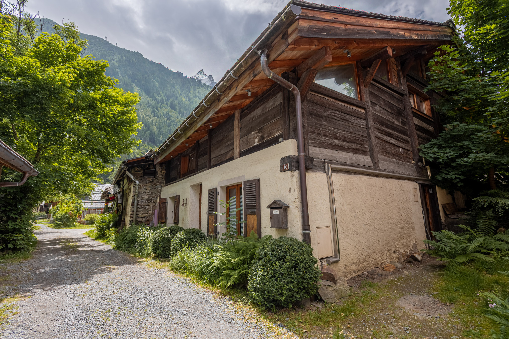 Chalet-Pele-Sale-photos-WEB-15