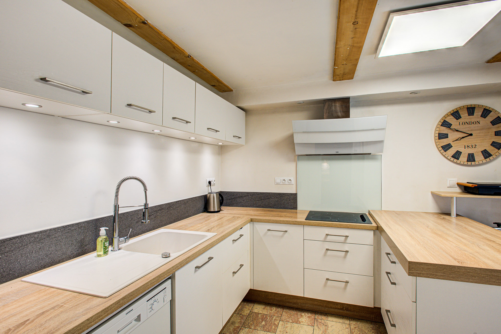 Chalet-Pele-Sale-photos-WEB-17