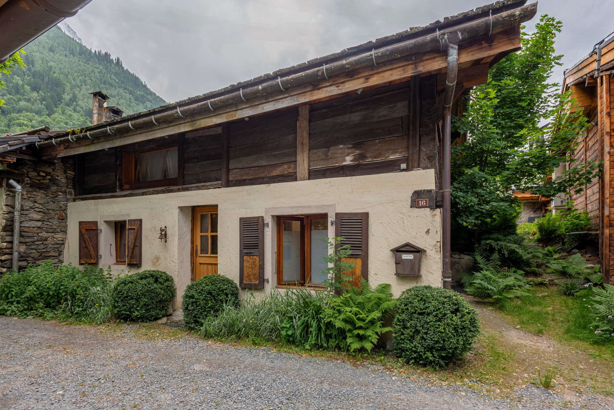 Chalet-Pele-Sale-photos-WEB-24